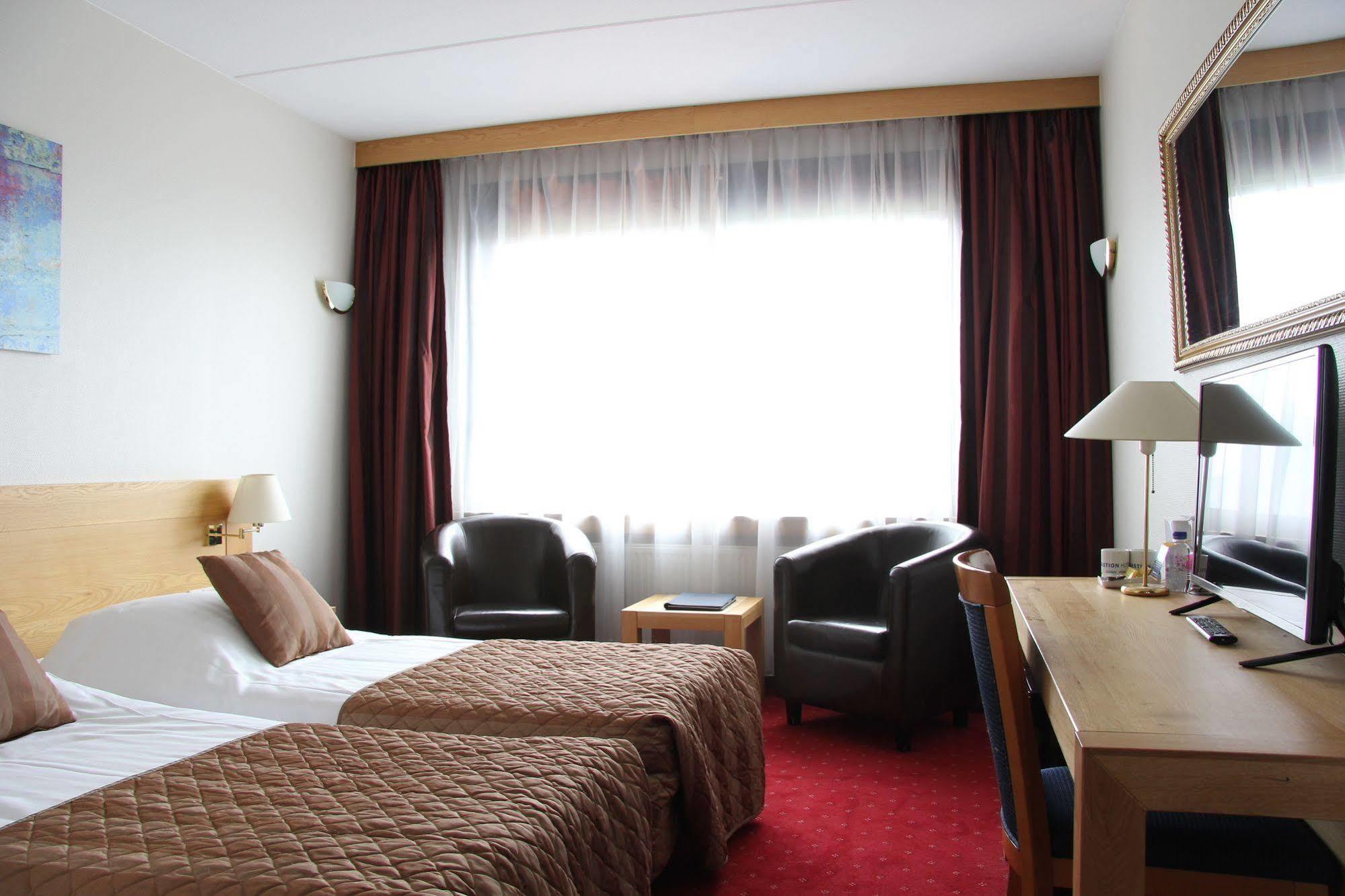 Bastion Hotel Rotterdam Alexander Eksteriør bilde